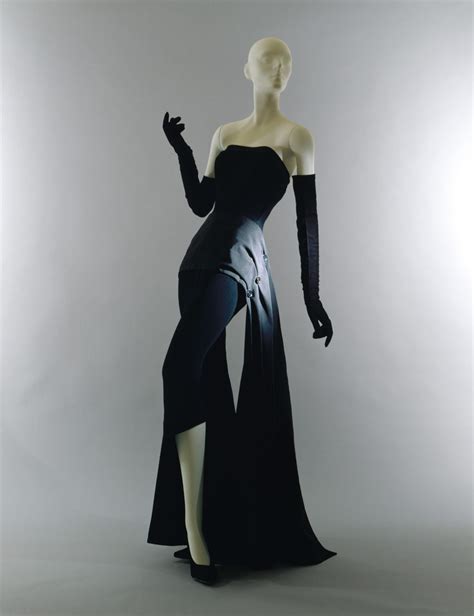 dior archive eveningwear|dior fashion history.